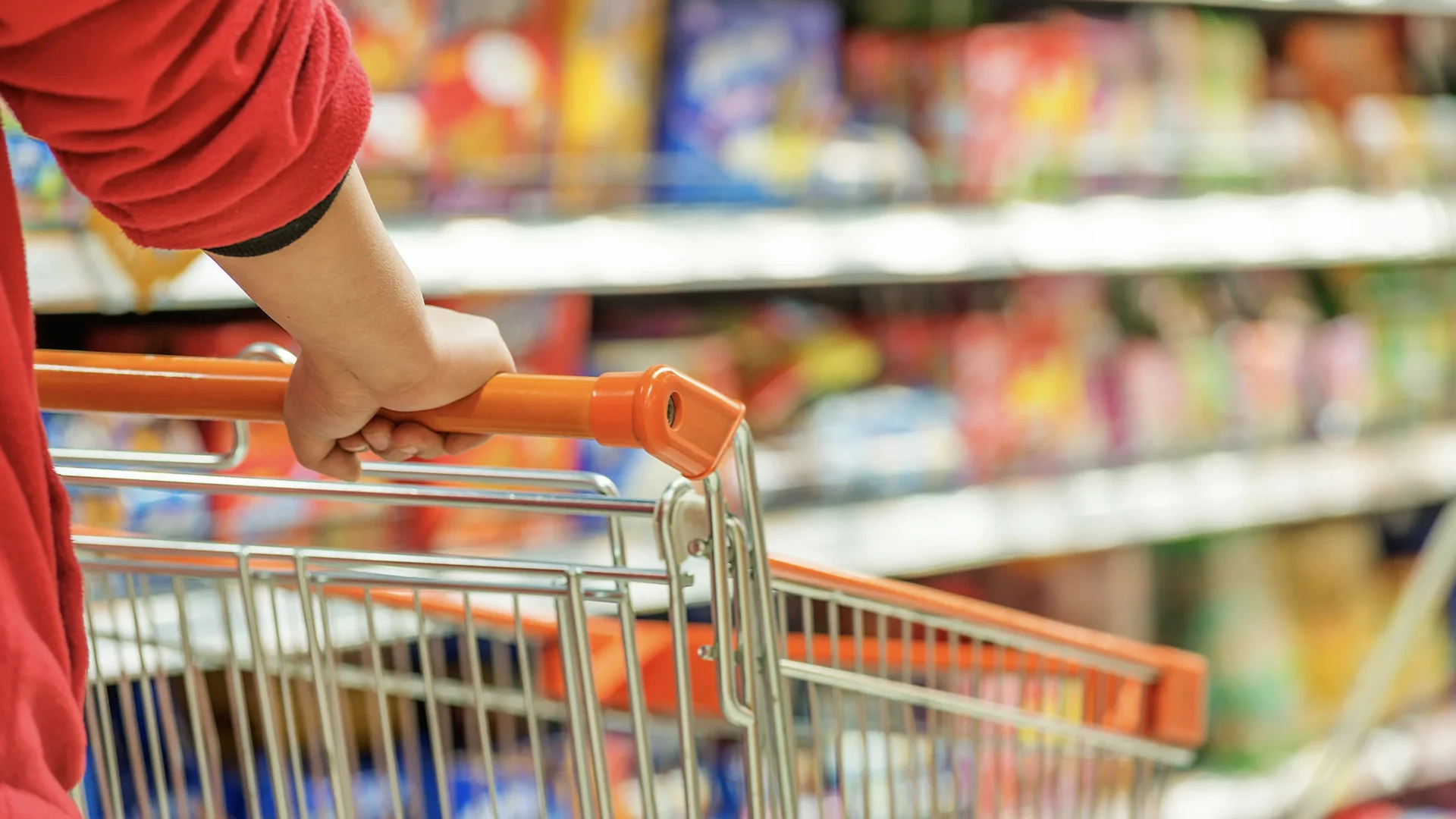 Makro anuncia su salida de Argentina